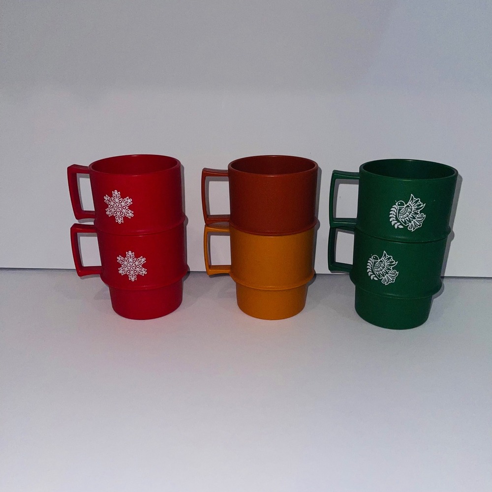 VTG Tupperware Stacking Mug 6 Holiday Christmas Bird Snowflake Plastic Cups 1312